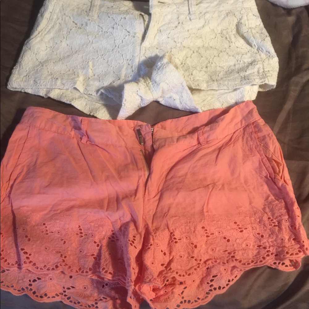 Shorts - Picture 3 of 3